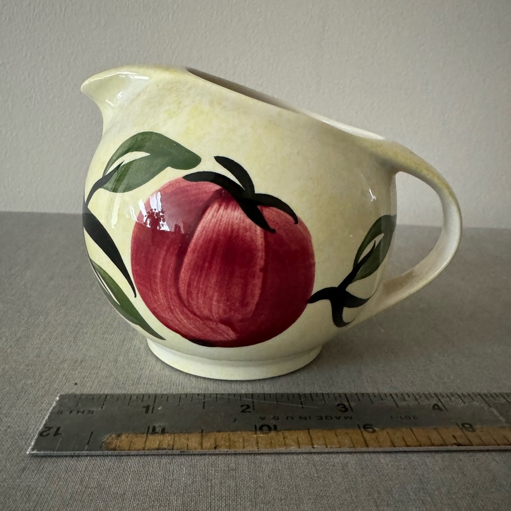 Vintage petite pitcher with tomato/apple green leaves